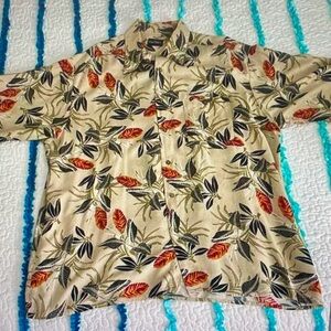 Puritan Beige Short-Sleeve Button-Up Shirt with Red and Green Leaf Motif